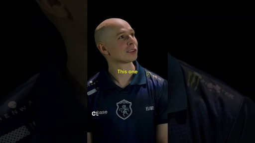 EliGE hits a VAC wallbang (reacts) #cs2
