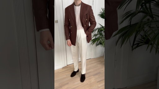 Old money outfit – cream and brown.One of my all-time favourite combinations 🍁#menswear #mensstyle
