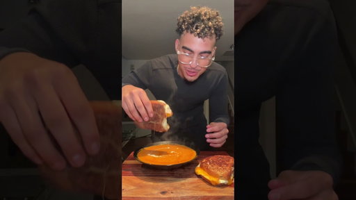 🧀 THE CRISPIEST GRILLED CHEESE YOU’LL EVER SEE