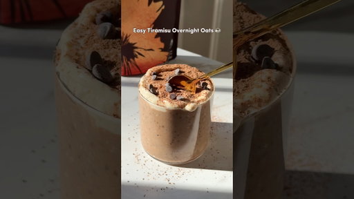 Easy and Delicious Tiramisu Overnight Oats ☕️#easyrecipe #overnightoats