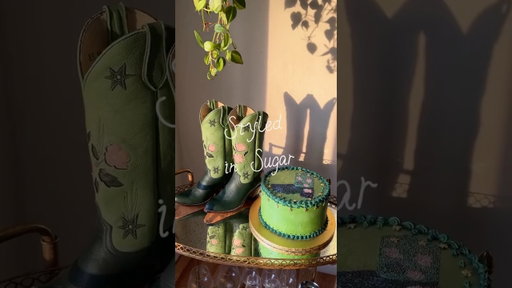 Episode 4: The Fraulein Boot 🤠

A marbled chocolate + vanilla cake styled after the @frauleinboo