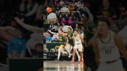 The whole squad was trying to get 6-7 🤣  #67 #collegebasketball