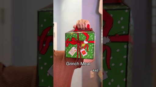 #Ad Feeling hangry? Turn it happy with the Grinch Meal @McDonalds ! 💚🍟 #GrinchMeal