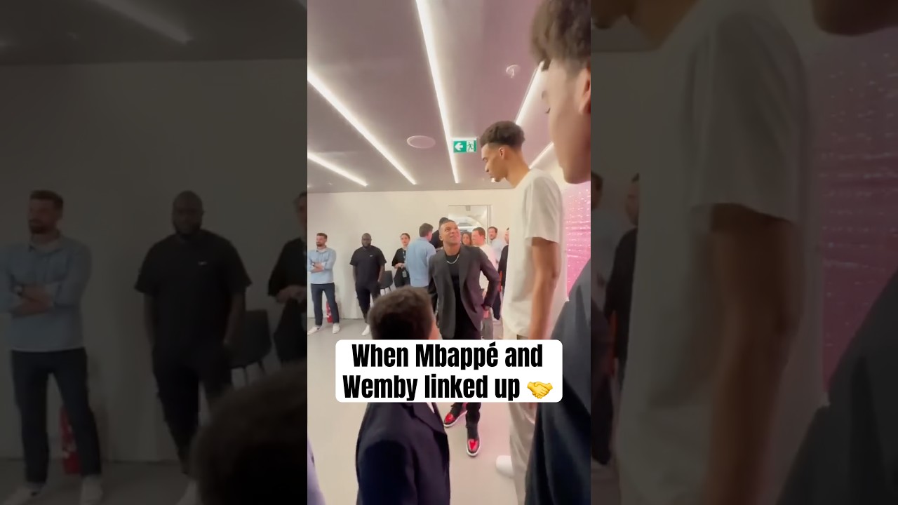 An epic meetup between Wemby and Mbappé 🤩