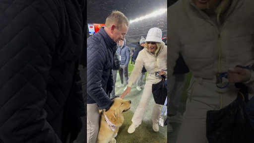 Peter made it out in the SNOW!! 🌨️🏈 @nflonprime