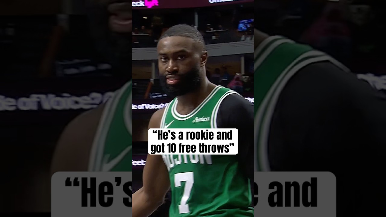 Jaylen Brown wasn't liking Coop's whistle 😅