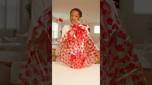 WATCH Kenzo make this Beautiful VIRAL DIY Valentine's Day Floral Bouquet.