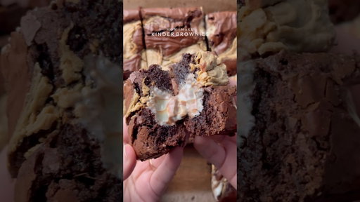 Kinder brownies🤤 #brownie #kinderbueno #shorts #shortsfeed #recipe #dessert #viral #fyp #food