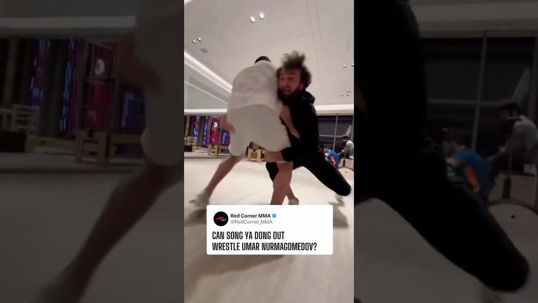 A throwback to Umar Nurmagomedov wrestling with Zabit Magomedsharipov 👀