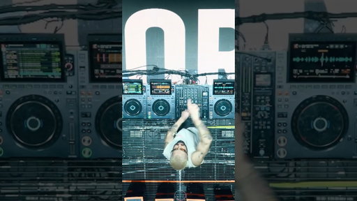 No pre-recorded sets here