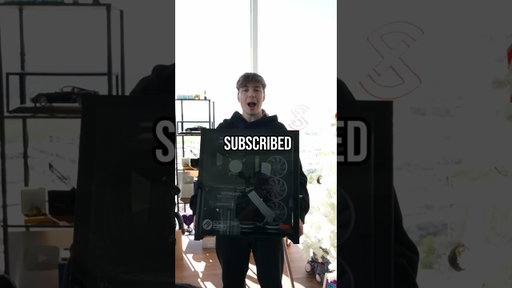 SUBSCRIBE for a $5,000 Clix Icon skin PC 😳