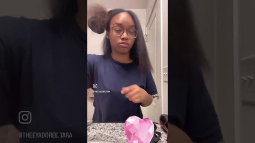 Straighten my hair with me #contentcreator #relatable #lengthretention #viralshorts #naturalhair