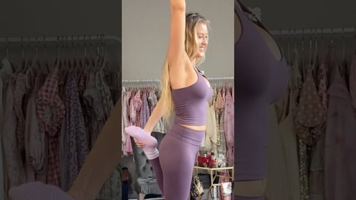 Obsessed with this vibe lately 🤸‍♀️Easy, comfy, done👌 #styleinspo #outfitideas #pilatesgirl