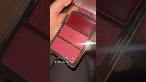 Would you wear it? #blushblindness #blush #morphe #holidaymakeup #christmasmakeup #makeuplover #ugc