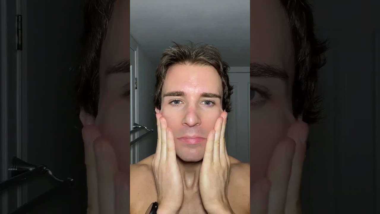 The Skincare Routine That Keeps My Skin Young & Healthy