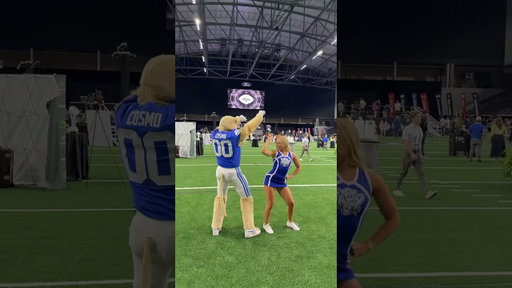 Taylor never misses #cosmo #mascot #byu