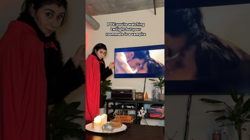 POV: watching twilight but your roommate is a vampire😩🫢 #shorts #sketchcomedy #skit #twilight