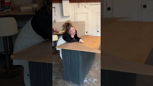 POV: You have a boring wall..