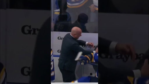 HOLLOWAY SCORES WITH 3 SECONDS LEFT IN OT 😱😱