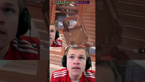 Jynxzi Reacts to the BEST Mute Player 🤯