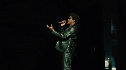 Labrinth “I Want to Know What Love Is” at H&M&YOU&I | Full Performance