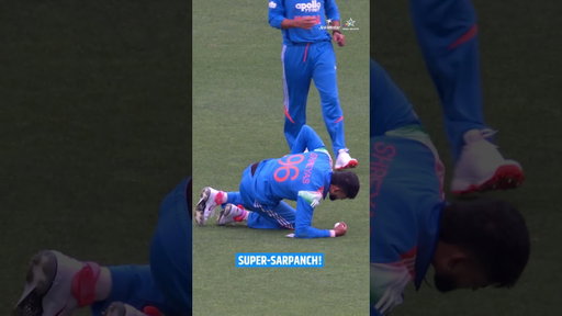 Shreyas Iyer takes a stunner | #AUSvIND