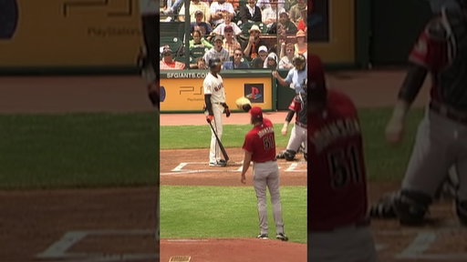 That time Randy Johnson accidentally threw an eephus pitch after a boat sounded its horn 🤣