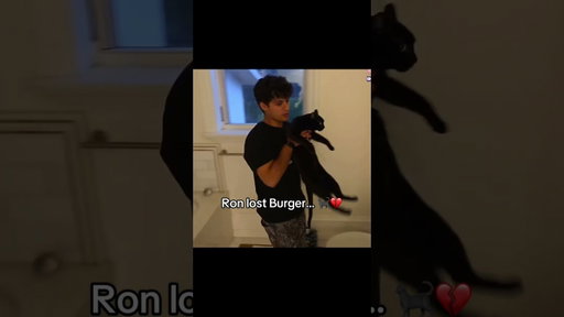 Stable Ronaldo Loses Burger! 😳