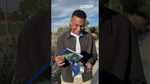 The first copy of #FC27 delivered to Kylian Mbappé.