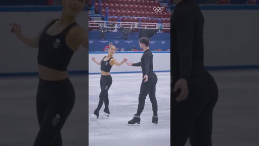 Team GB’s 🇬🇧 Lilah Fear & Lewis Gibson take to Olympic ice in training at #MilanoCortina2026!