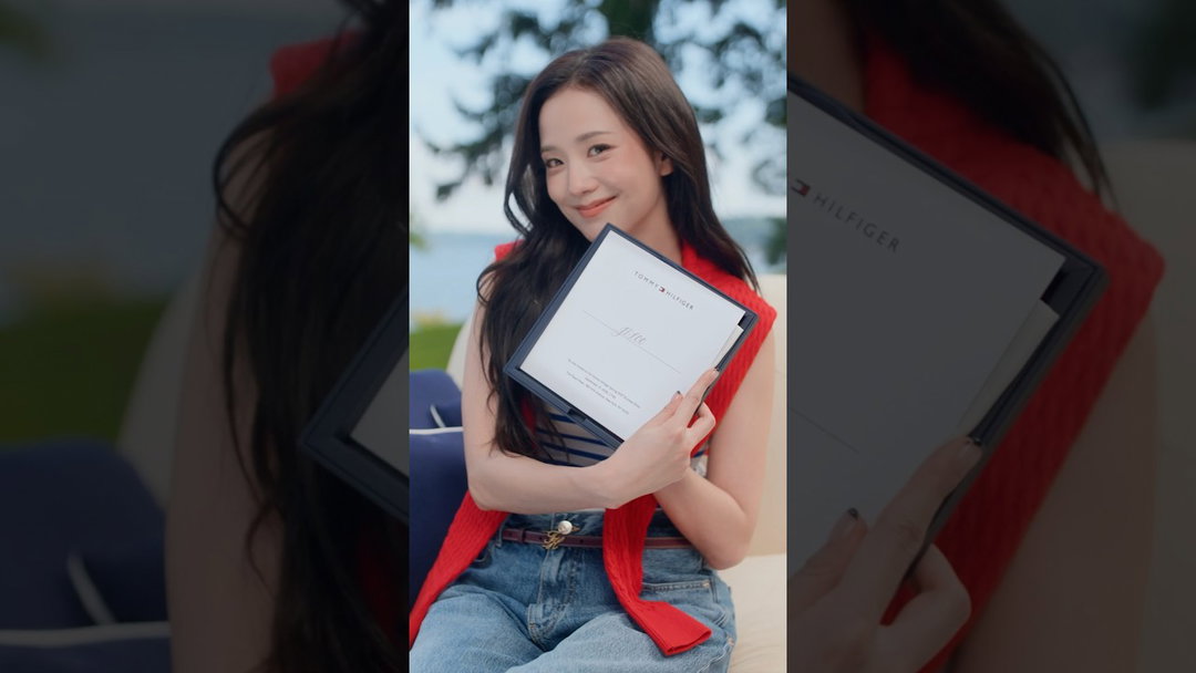 TOMMY HILFIGER | Special delivery for JISOO. See you at the Tommy Hilfiger Spring 2027 show!