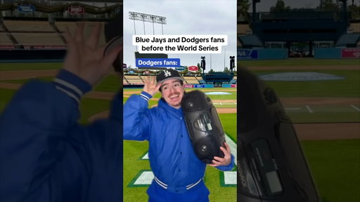 Blue Jays and Dodgers fans before the World Series😂⚾️