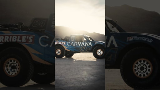 Proud to run this @CarvanaRacing scheme at the #Mint400, a true bucket list race for me.