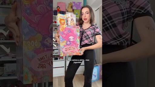 ABRIENDO JUGUETES (de menor a mayor) 🧸 | Cande Copello