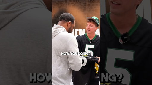 Trading a LEGEND his OWN CARD for an AUTOGRAPH 😳