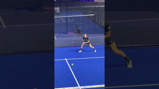 Momo… WHAT was that?! 😮‍💨 #padeladdict  #wilson #momogonzalez #padel