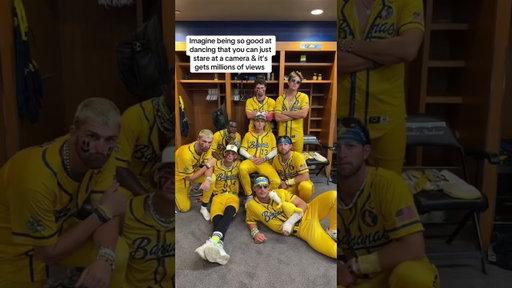 👀😂 #baseball #dancing #savannahbananas #baseballplayers #daltonmauldin