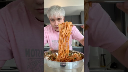 Very old school bibimguksu video👀