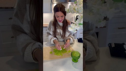 DIY Christmas movie night on a budget: The Grinch (Part 2) #hosting #christmas #christmasdecor