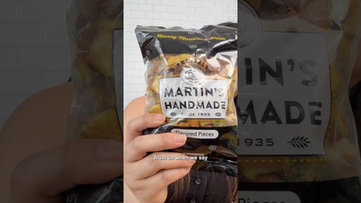 Warning: You miiiiight eat the whole bag in one sitting, and that's ok! 🥨