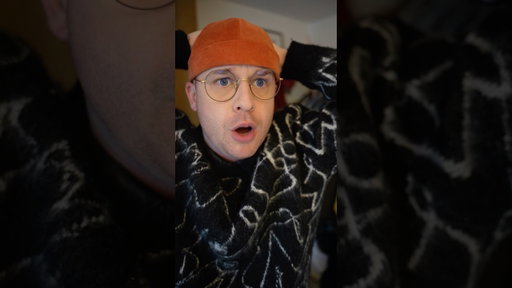 C’EST DÉJÀ NOËL ? 😱🎄😂 QUI MET SON SAPIN BEAUCOUP TROP TÔT ? 😆🤣 JE VEUX DES NOMS 👇🏻