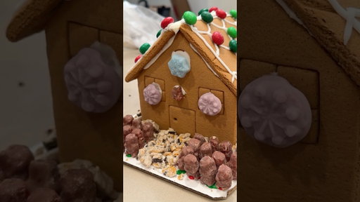 Drafting the Ultimate Gingerbread House #RayBanMetaPartner #RBMCP #ad