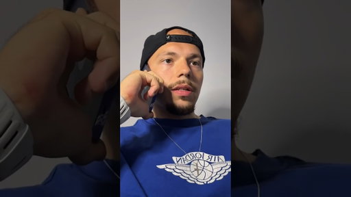 Wen hat Holzi am Telefon? 📞