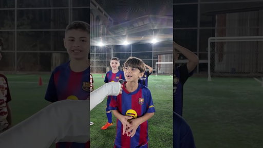 مين اكتر لاعب بتحبو تصيرو متله؟