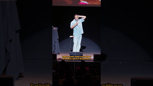 Gold Mouf got a baby on theeee way 😂😂😂 he ain’t pay the fee 😌 #crowdworksunday #standupcomedy