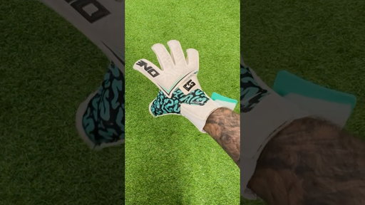 Up close with the NXT Pro Hyla 🧠#goalkeeper #goalkeepergloves #goalkeepertraining #goalkeepers