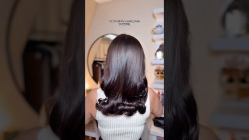 Your claw clip isn't the problem. You're just clipping it wrong. #hairstyles