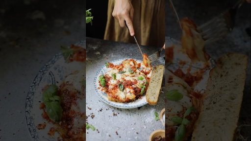 Potato-Crusted Chicken Parmesan #food
