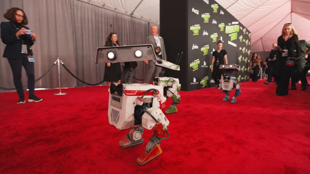 D23 Takes You Inside the World Premiere of Star Wars: The Mandalorian and Grogu