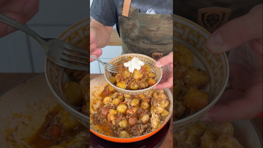 Cheesy One Pot Beef and Potatoes 🥔 #shorts